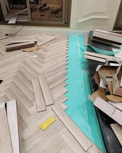 باركيه هرمي جوز داكن